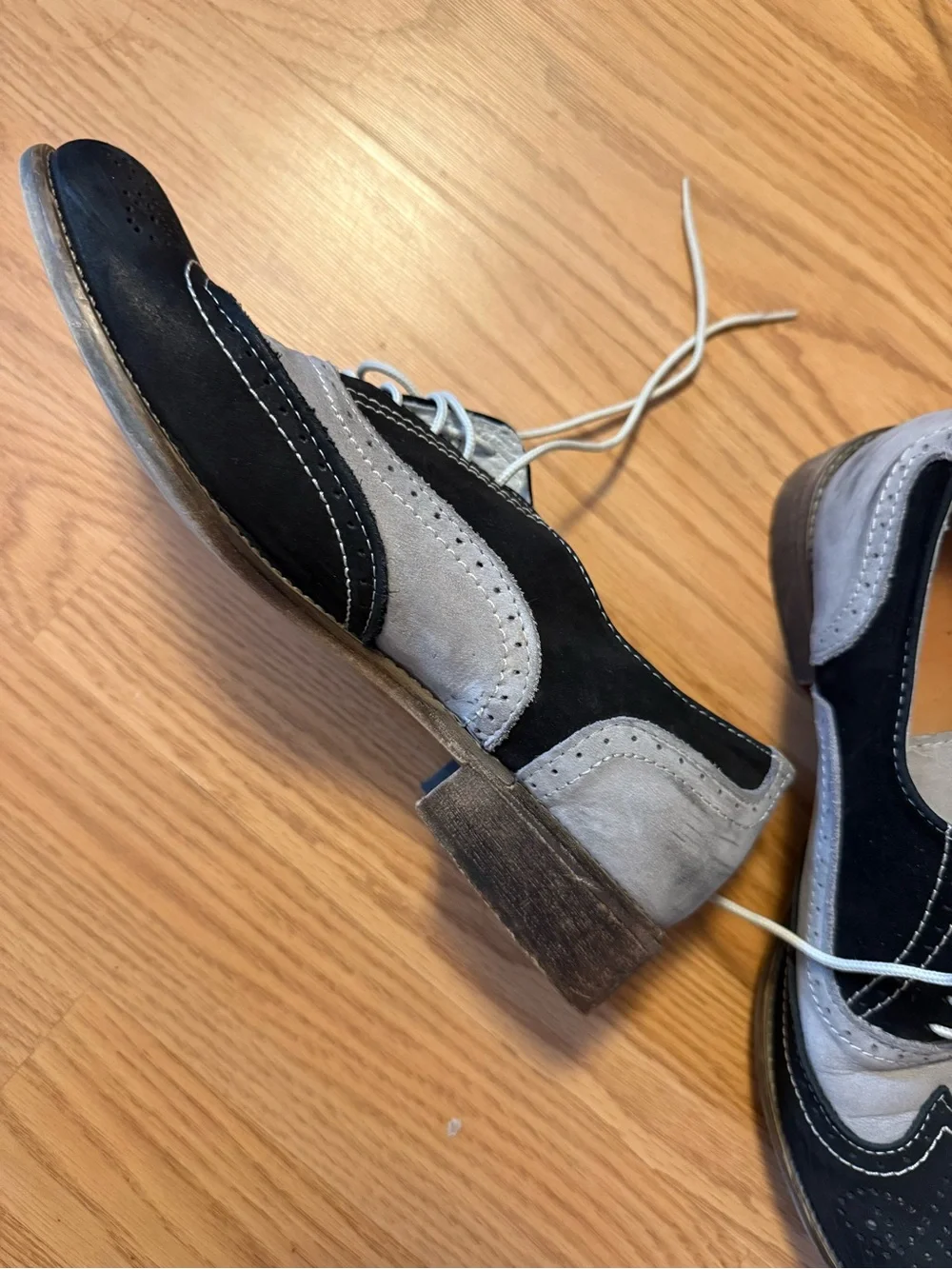 Two-Tone Black and Gray Wingtip Italian Oxfords - 38